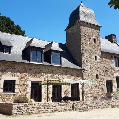 Petit Manoir Proche Dinan - Chambre D'Hotes Lanvallay Exterior photo