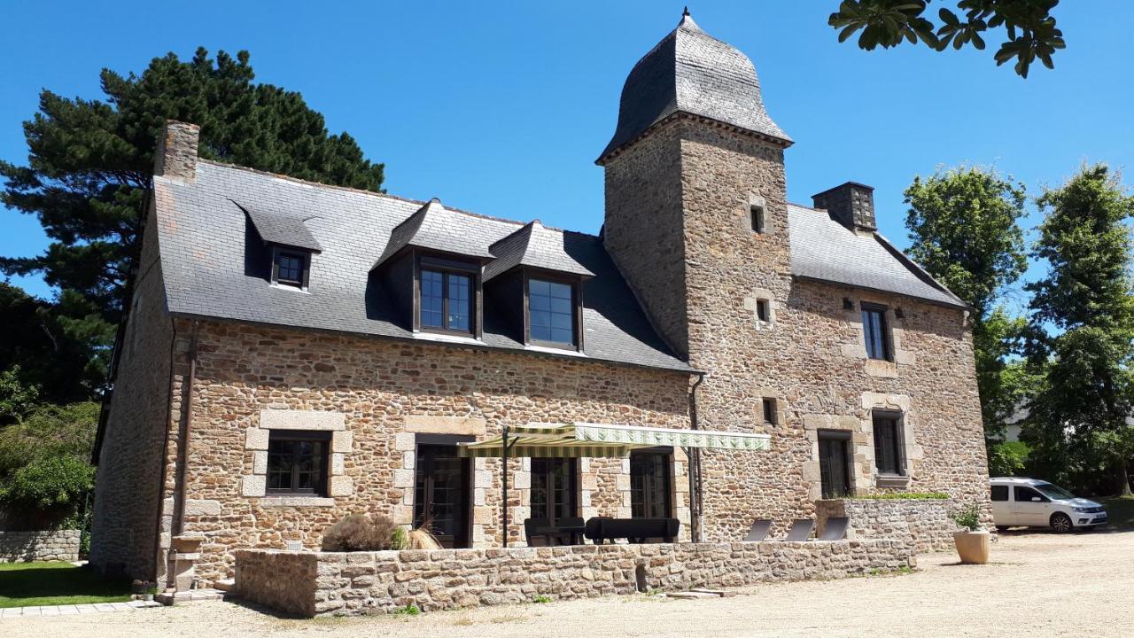 Petit Manoir Proche Dinan - Chambre D'Hotes Lanvallay Exterior photo